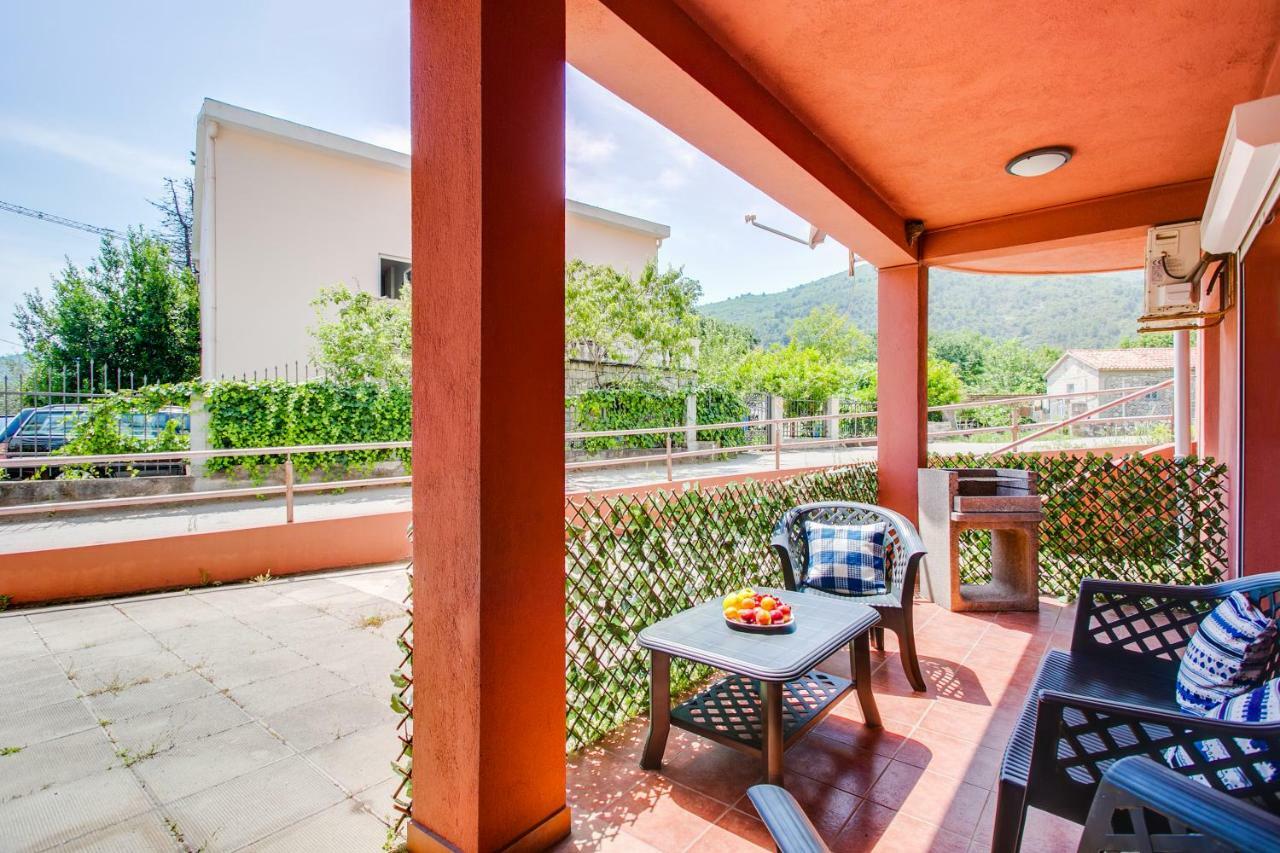 Apartment Lavender Of บุดวา ภายนอก รูปภาพ